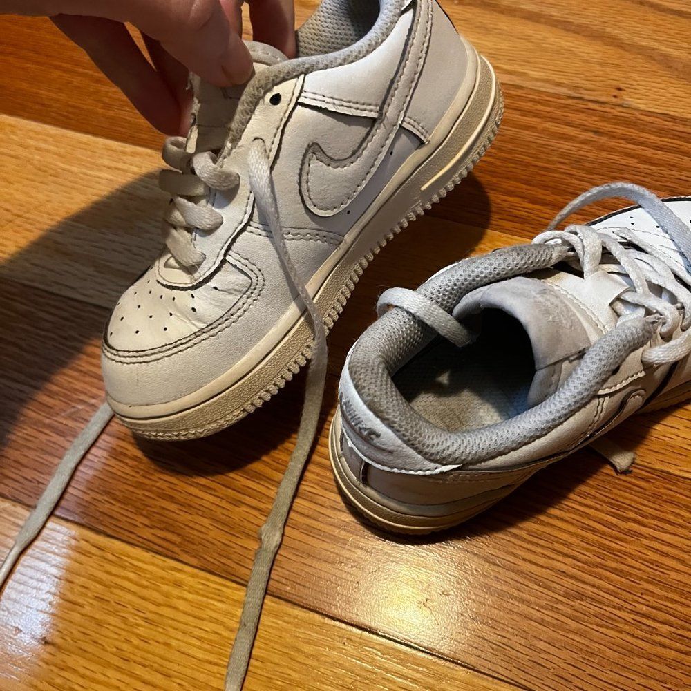 Nike Air Force 1 sneakers size 9c